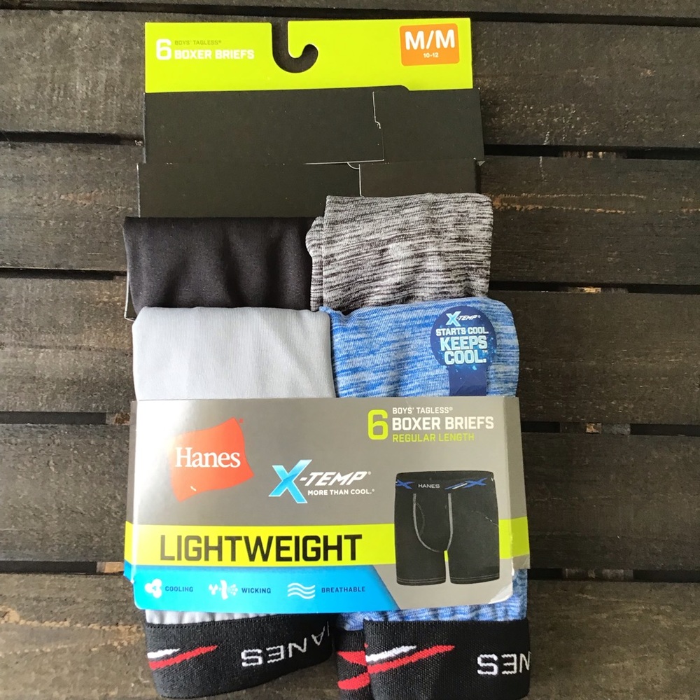Hanes Lightweight Boys’ Tagless 4 Boxer Briefs